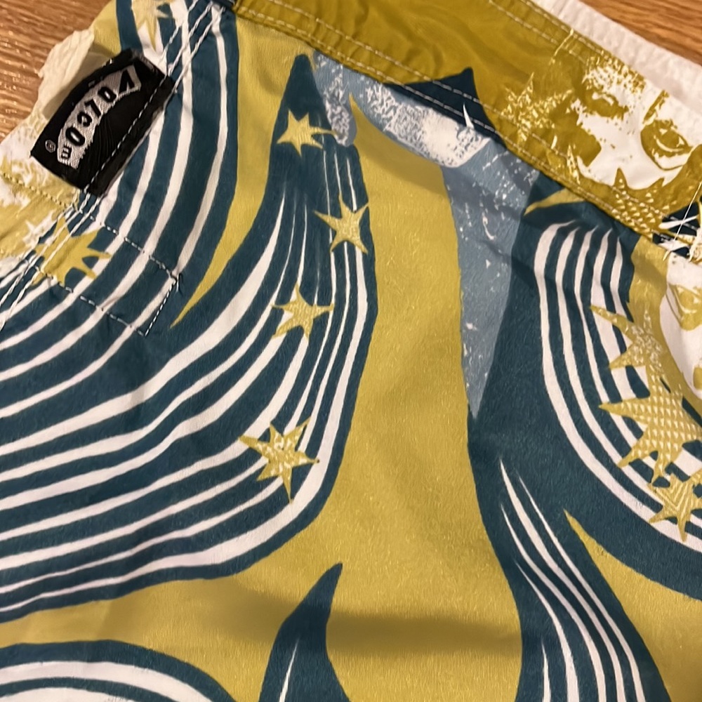 Volcom X Reversible - image 3